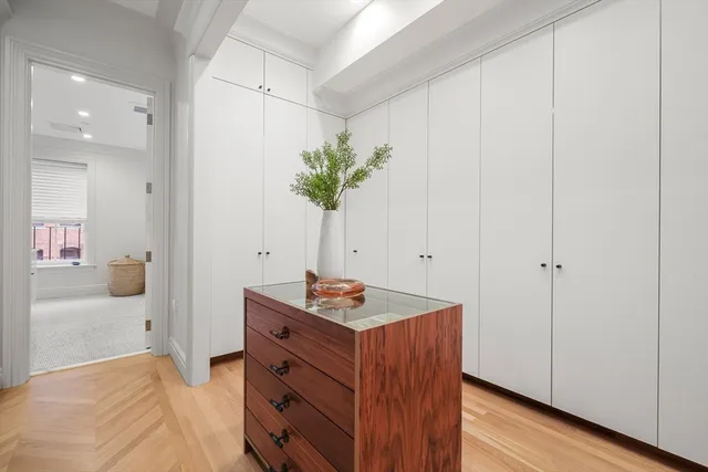 $9,450,000 | 352 Marlborough Street, Boston, MA 02115