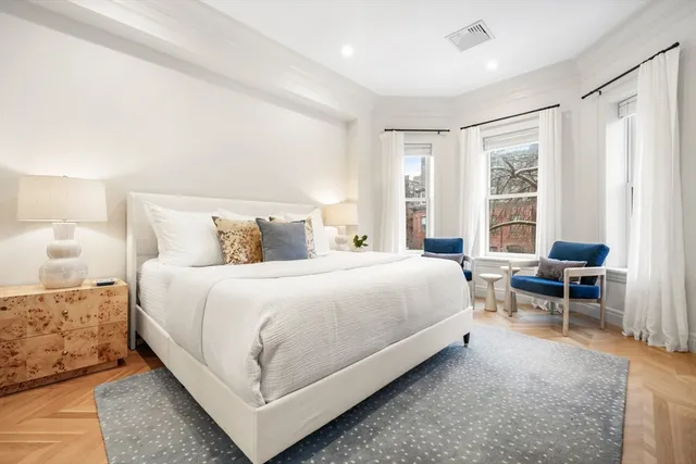 $9,450,000 | 352 Marlborough Street, Boston, MA 02115