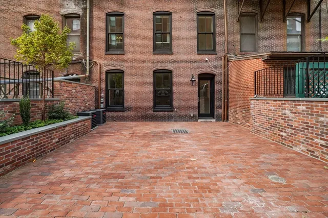 $9,450,000 | 352 Marlborough Street, Boston, MA 02115