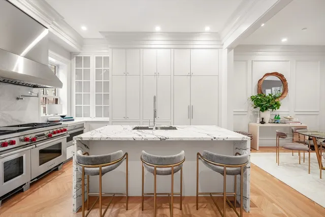 $9,450,000 | 352 Marlborough Street, Boston, MA 02115