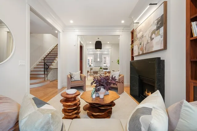 $9,450,000 | 352 Marlborough Street, Boston, MA 02115