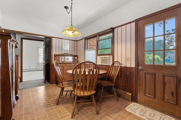 $400,000 | 508 North Van Buren Street, Bloomingdale, MI 49026