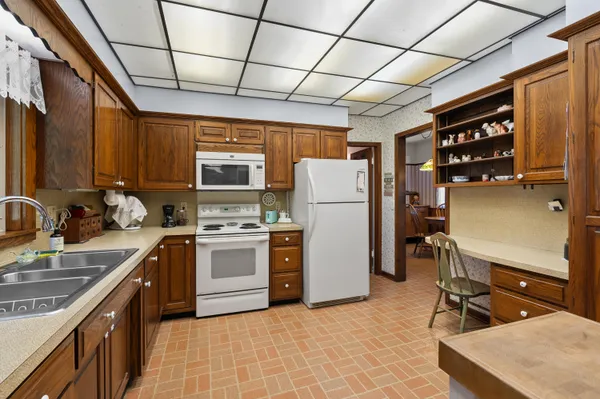 $400,000 | 508 North Van Buren Street, Bloomingdale, MI 49026