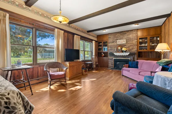 $400,000 | 508 North Van Buren Street, Bloomingdale, MI 49026