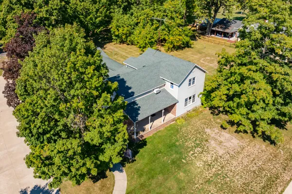 $400,000 | 508 North Van Buren Street, Bloomingdale, MI 49026