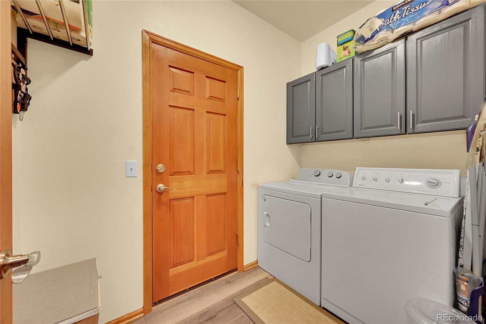 1086 Thornbury Place Highlands Ranch, CO 80129 - Photo 11 of 43