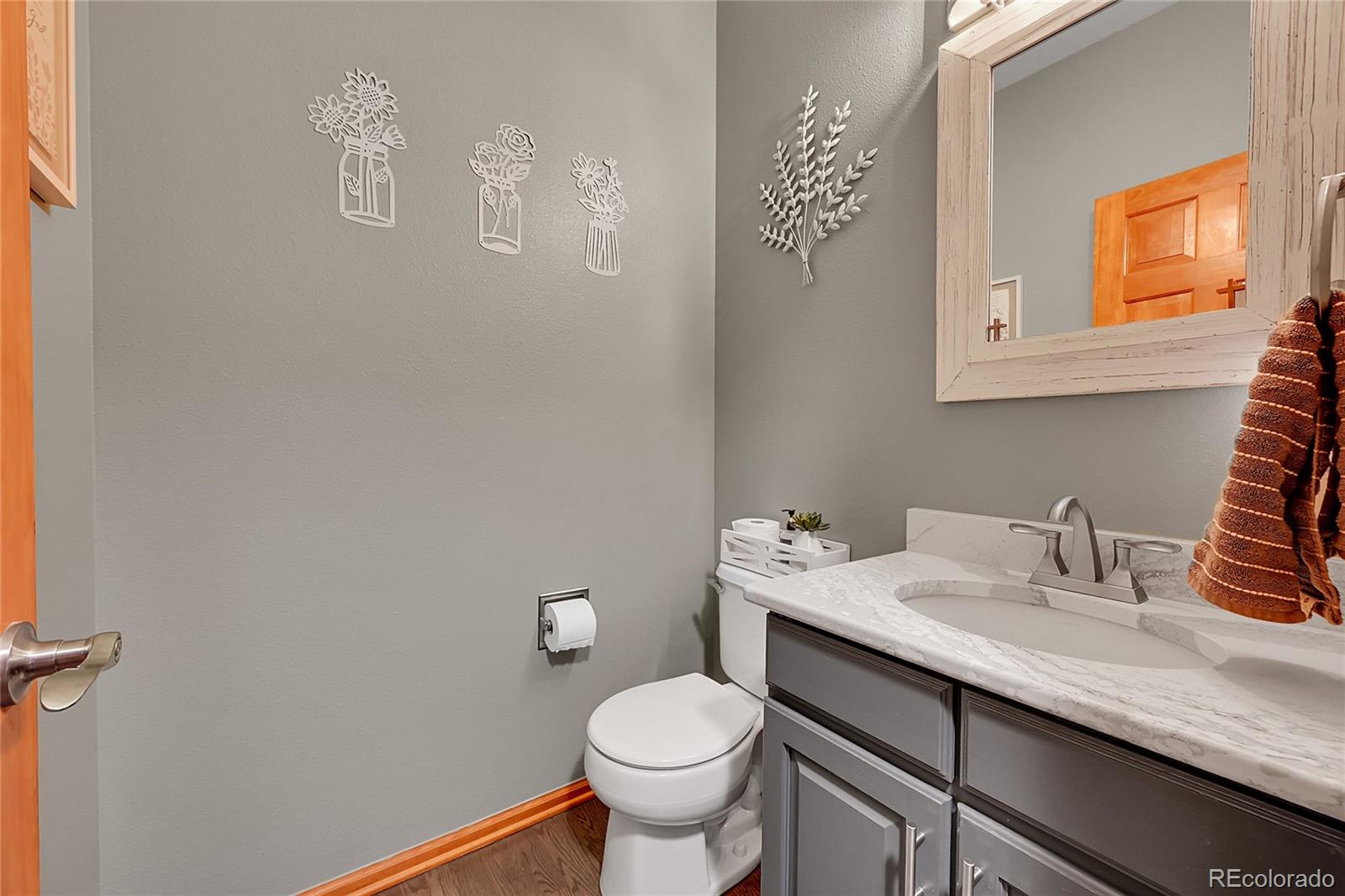 1086 Thornbury Place Highlands Ranch, CO 80129 - Photo 12 of 43