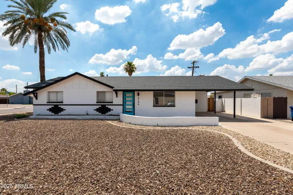 $2,700 | 2144 South Los Feliz Drive, Tempe, AZ 85282