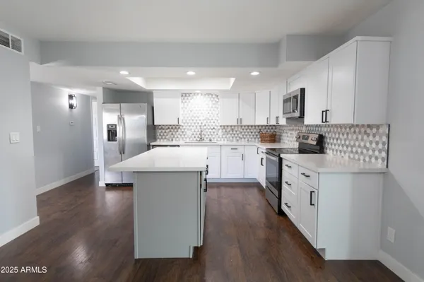 $2,700 | 2144 South Los Feliz Drive, Tempe, AZ 85282