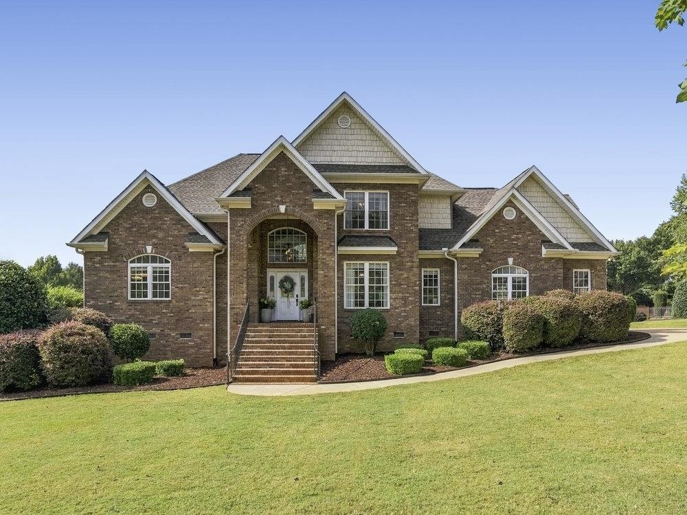 742 Tinsberry Lane Inman, SC 29349 - Photo 1 of 50 Gallery Image 1
