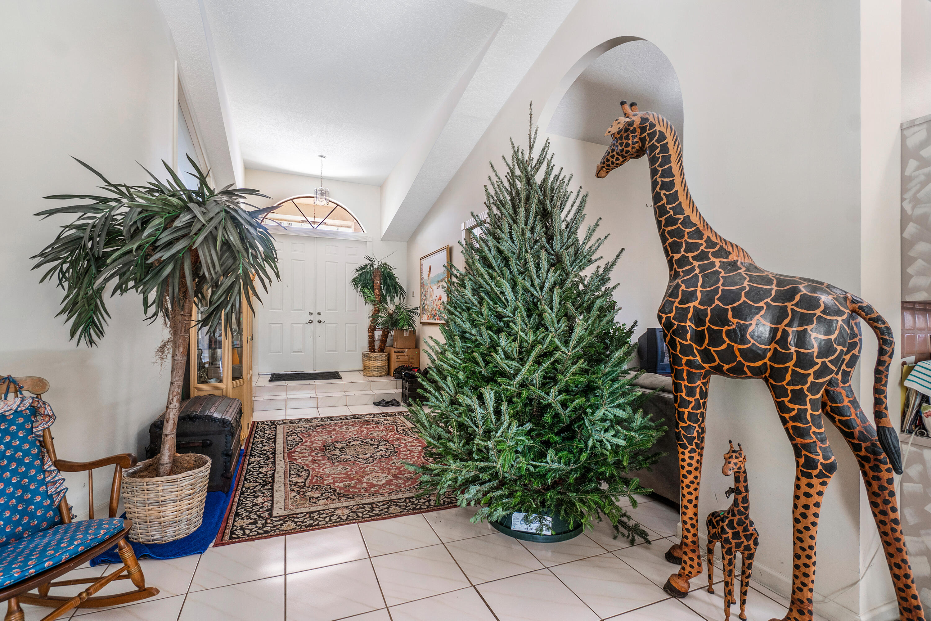 7800 Fairway Trail Boca Raton, FL 33487 - Photo 3 of 19 0F11DD3C-EE34-4F73-BCF9-43226A654FC2