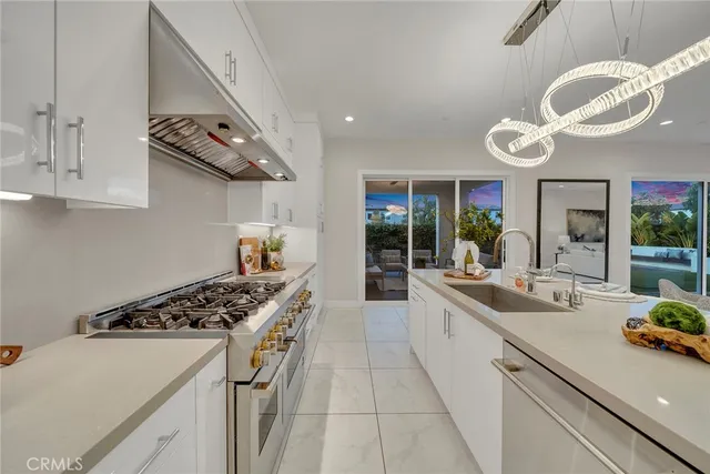 $2,588,000 | 141 Evergreen Way, Lake Forest, CA 92630