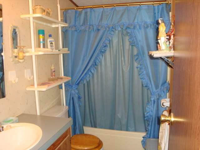 411 South Orchard Road Salem, IN 47167 - Photo 8 of 14 Gallery Image 8