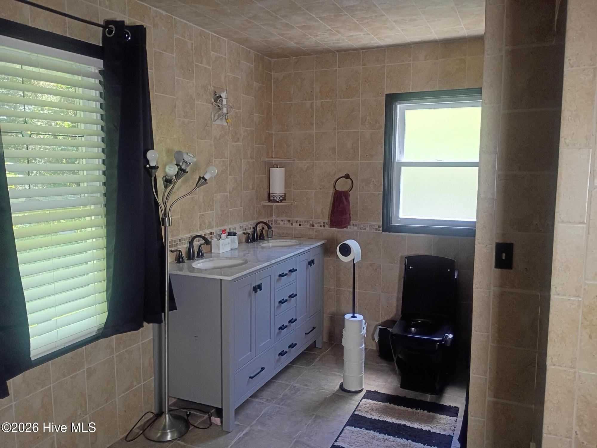 79 Howie And Hammonds Road Clarkton, NC 28433 - Photo 3 of 65