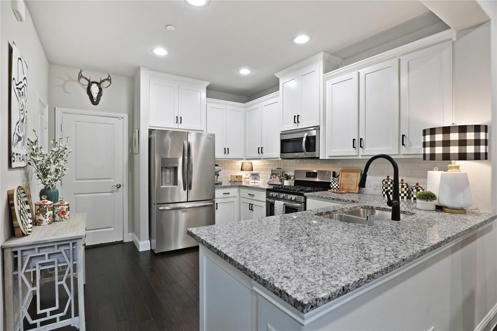 2204 Russells Way McKinney, TX 75070 - Photo 8 of 28