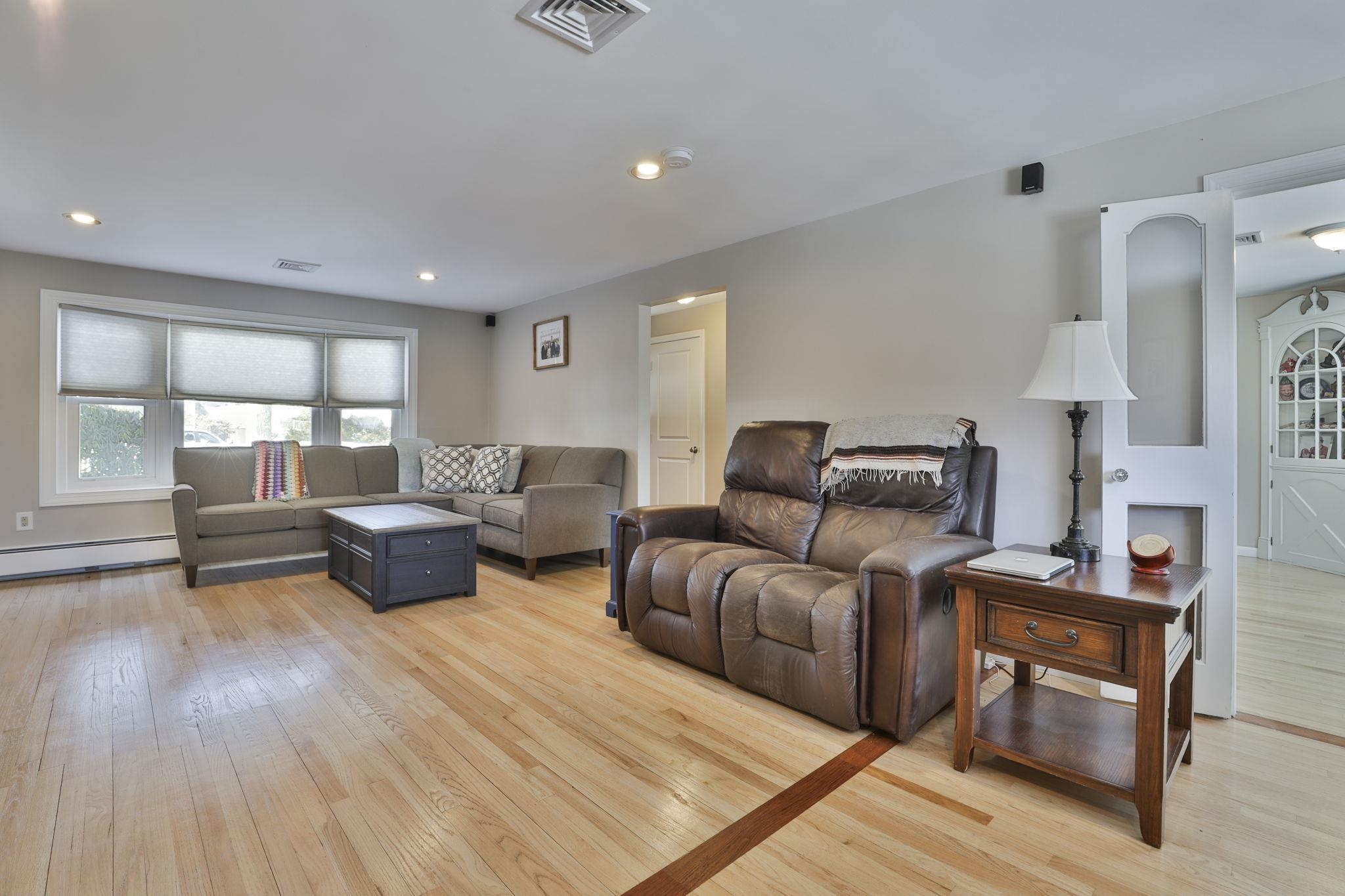 6 Nova Road Nashua, NH 03064 - Photo 21 of 34