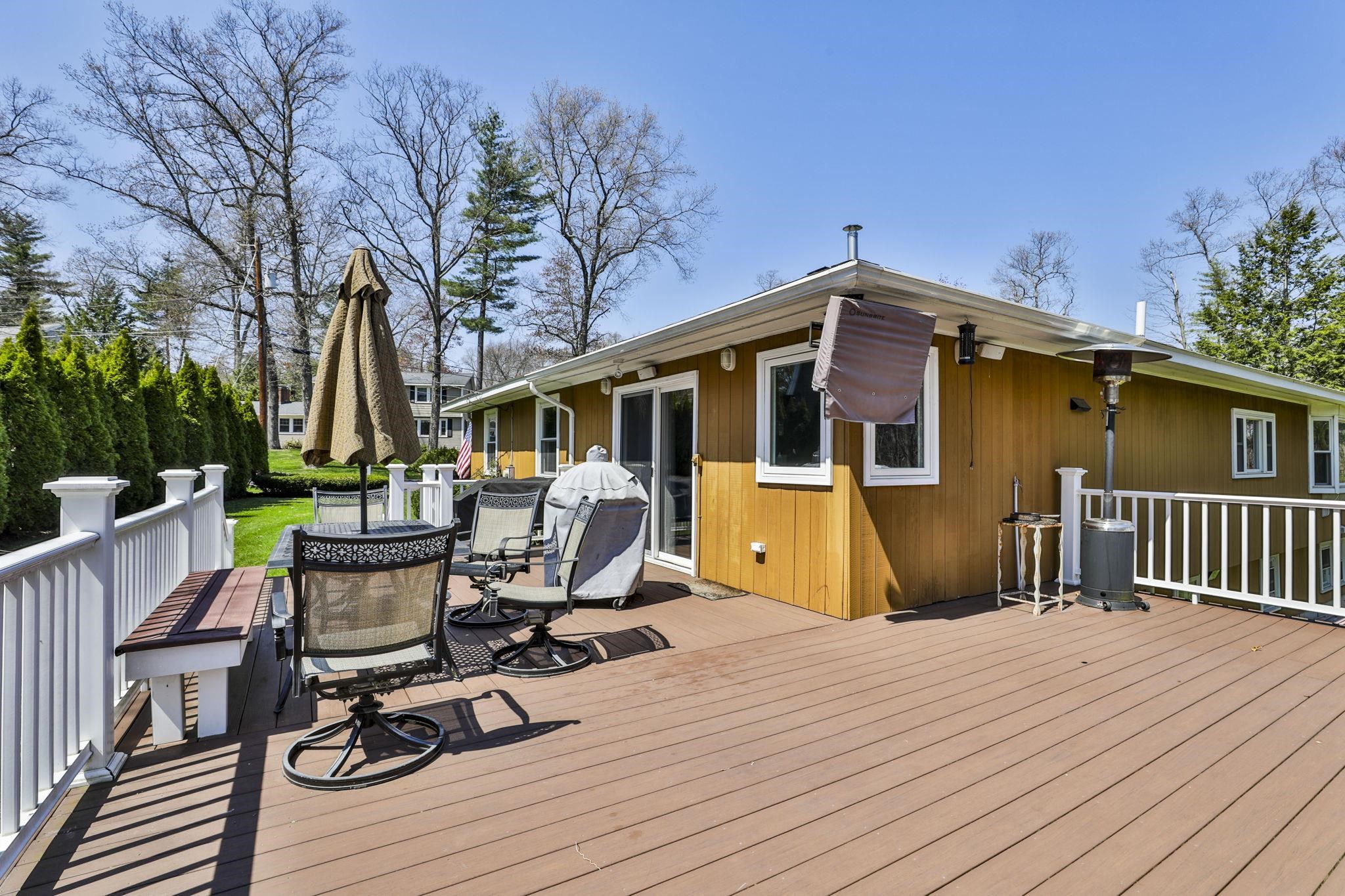 6 Nova Road Nashua, NH 03064 - Photo 7 of 34