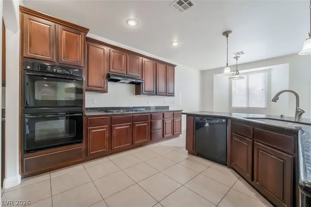 $3,400 | 536 Copper View Street, Henderson, NV 89052