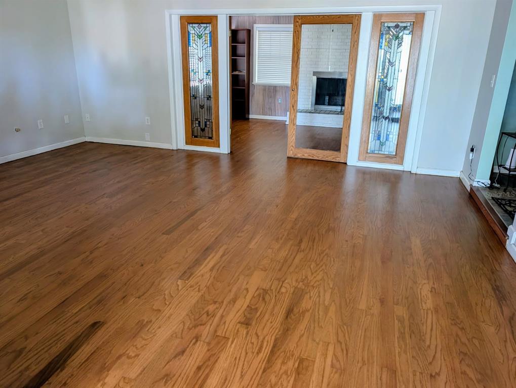 888 Forest Glen Road Clearwater, FL 33765 - Photo 5 of 61