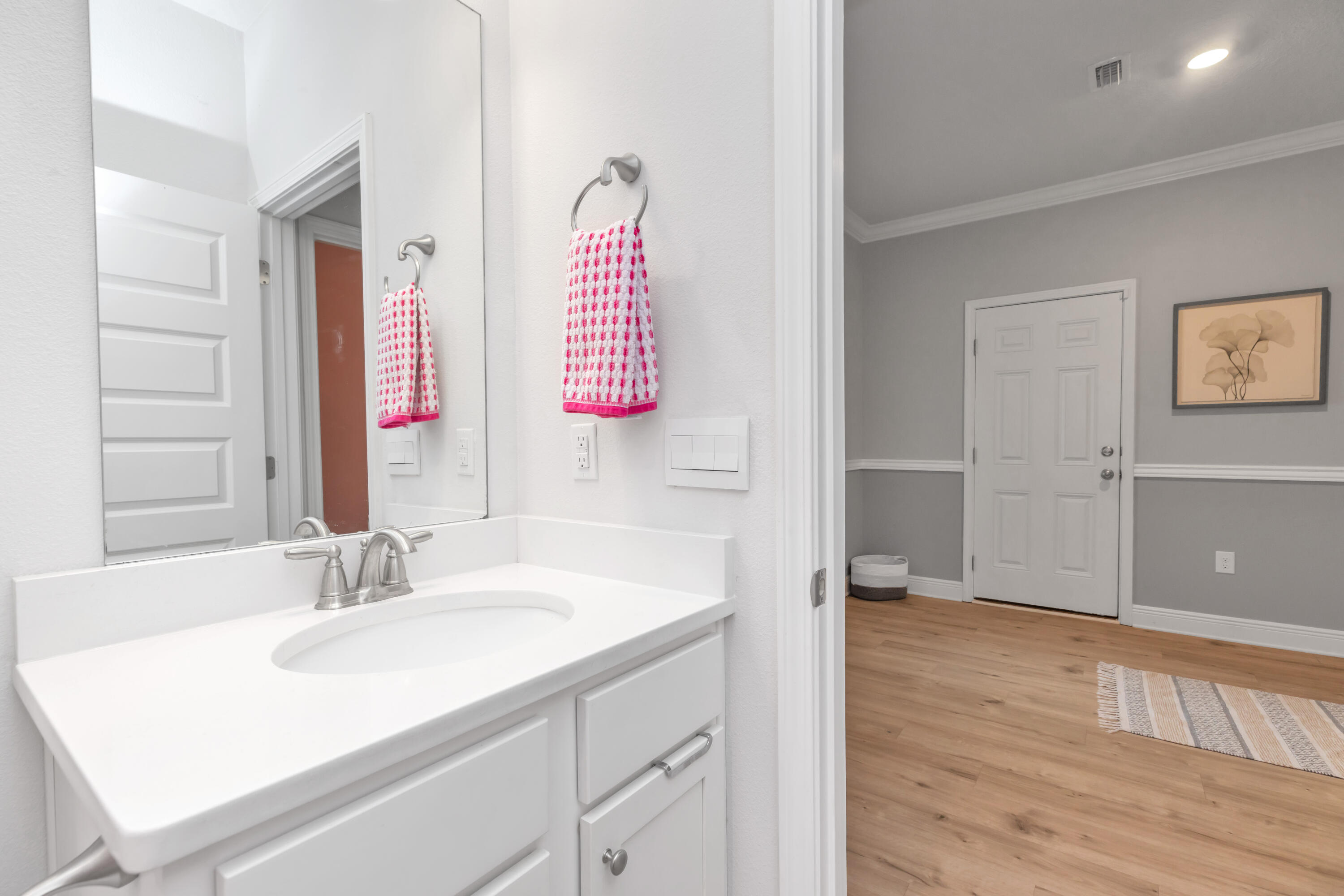 18 Hammock Circle Freeport, FL 32439 - Photo 35 of 50 a bathroom with a sink and a mirror