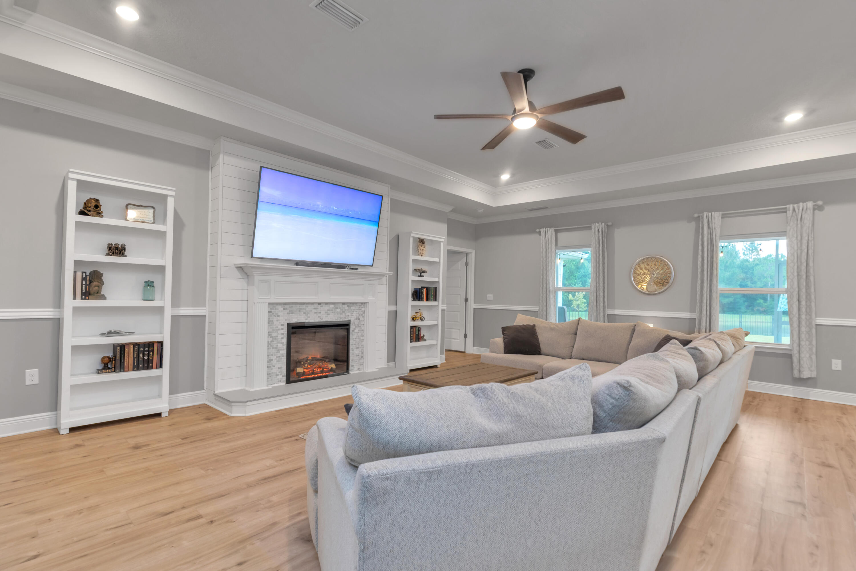 18 Hammock Circle Freeport, FL 32439 - Photo 7 of 50 a living room with furniture and a fireplace