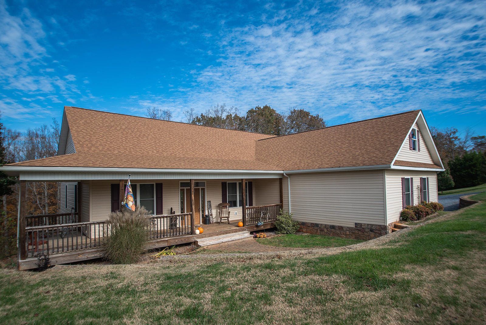 1056 Oyler Road Hardy, VA 24101 - Photo 2 of 45 front view of a house with a yard