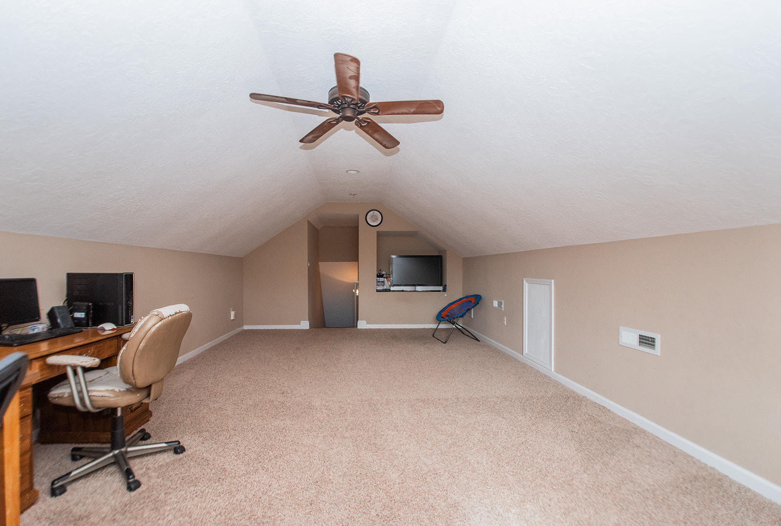 1056 Oyler Road Hardy, VA 24101 - Photo 33 of 45 a view of a workspace with a window