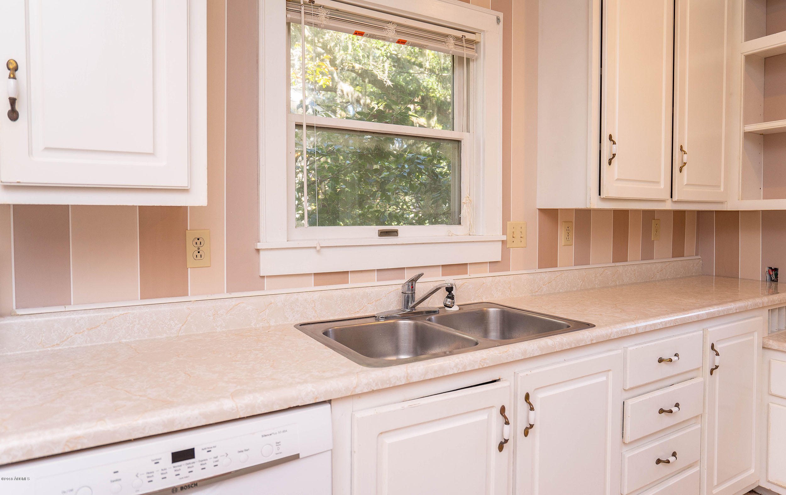 750 Ribaut Road Beaufort, SC 29902 - Photo 15 of 50 Kitchen