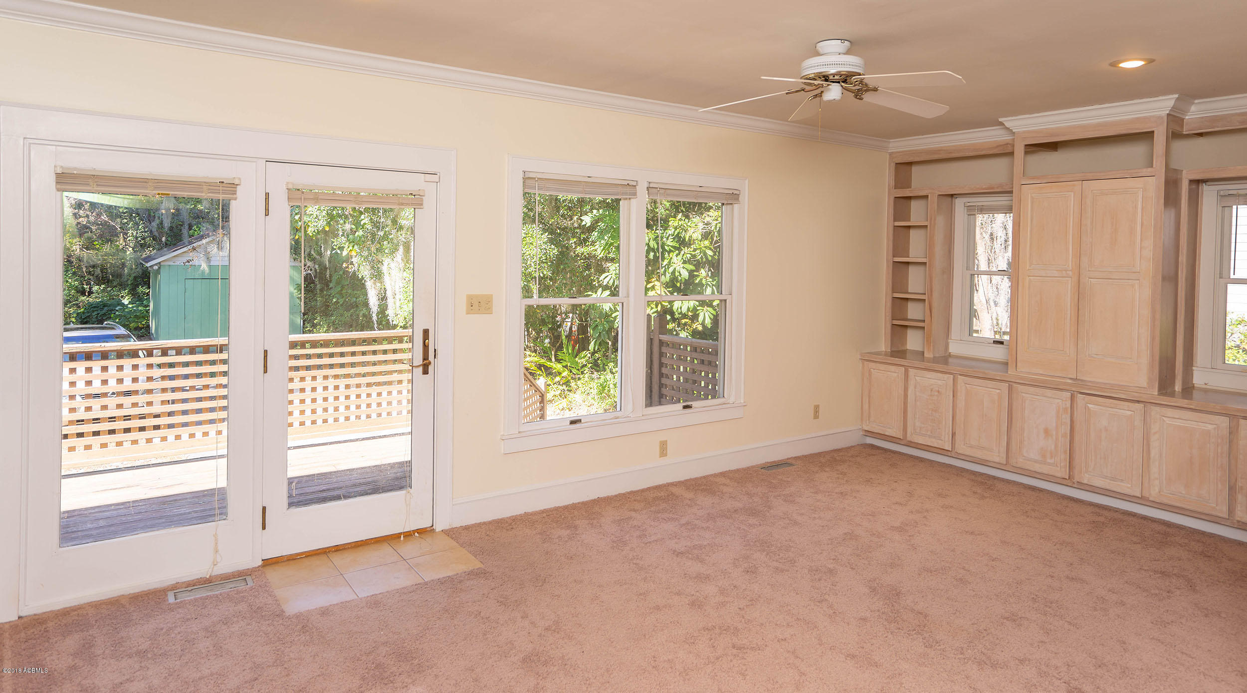 750 Ribaut Road Beaufort, SC 29902 - Photo 25 of 50 Family Room