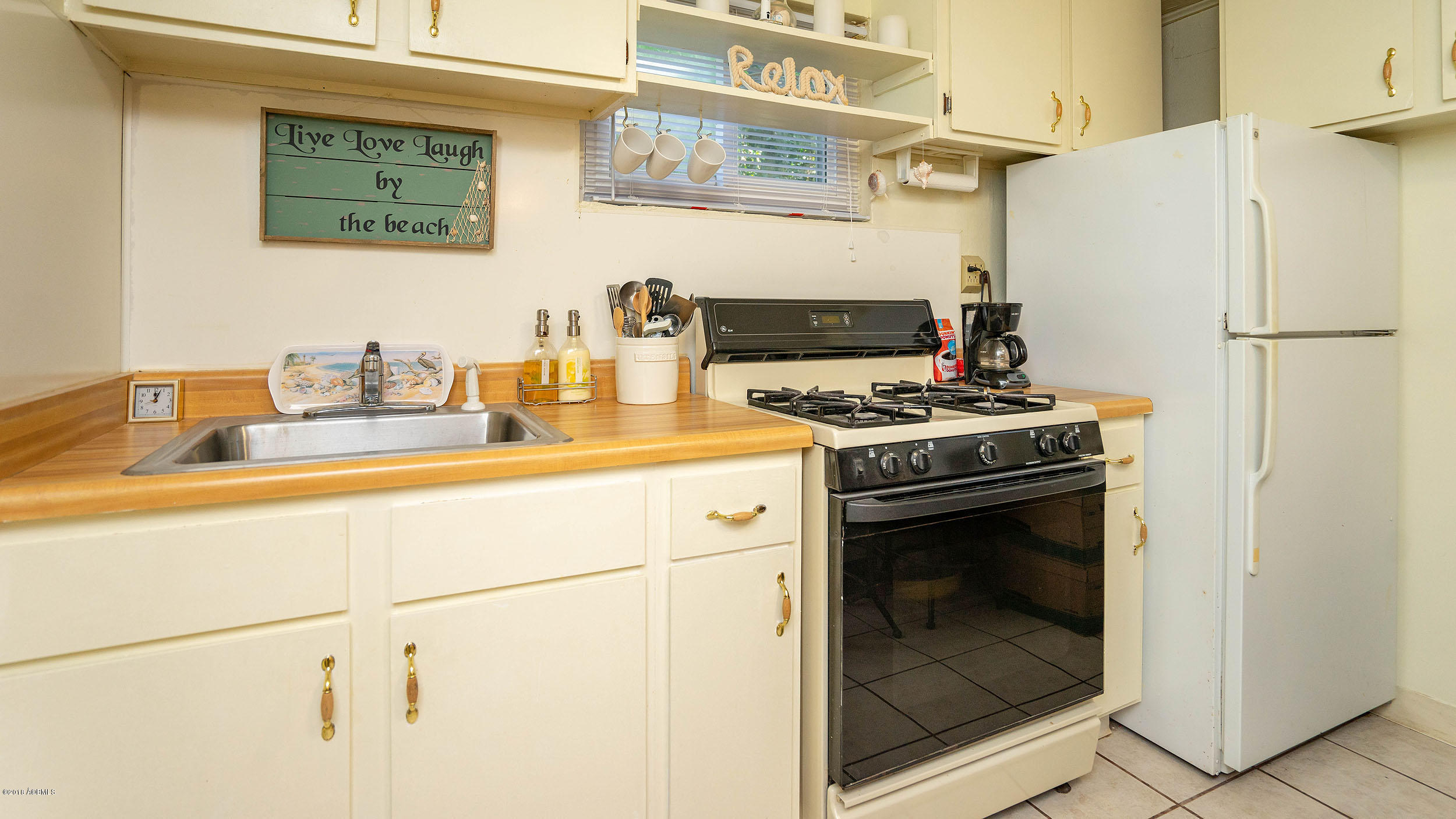 750 Ribaut Road Beaufort, SC 29902 - Photo 41 of 50 Downstairs Apartment