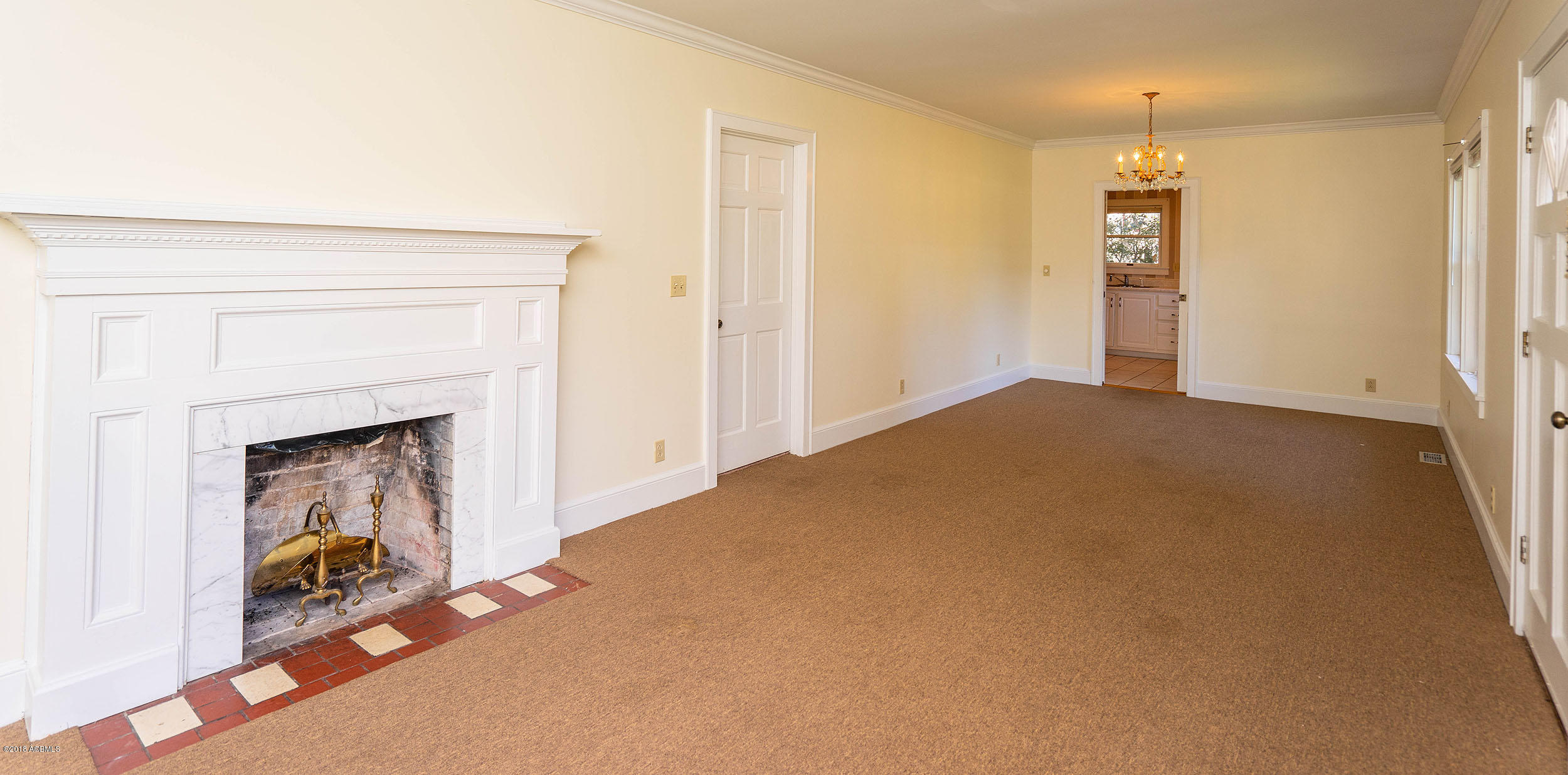 750 Ribaut Road Beaufort, SC 29902 - Photo 9 of 50 Living Room