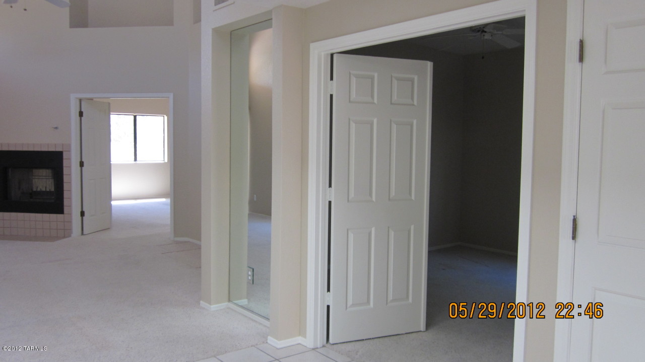 4978 North Valle Road Tucson, AZ 85750 - Photo 7 of 22