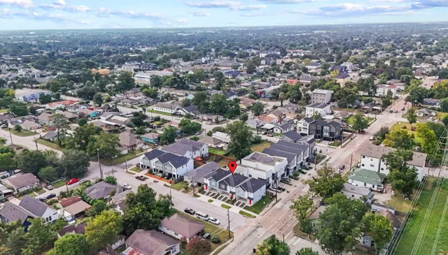 $369,000 | 1513 Egypt Street, Houston, TX 77009