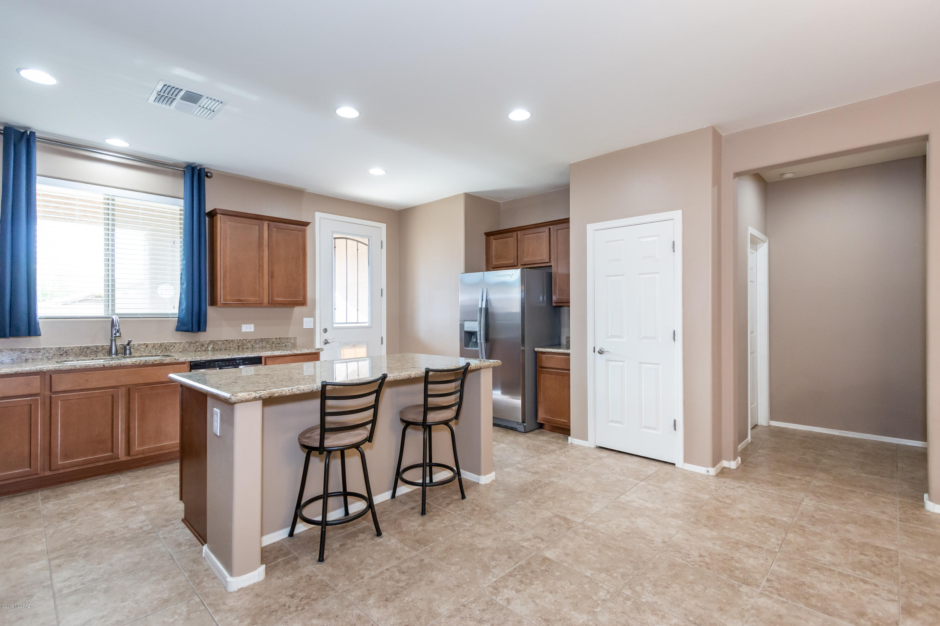 38996 South Running Roses Lane Tucson, AZ 85739 - Photo 11 of 36 Gallery Image 11