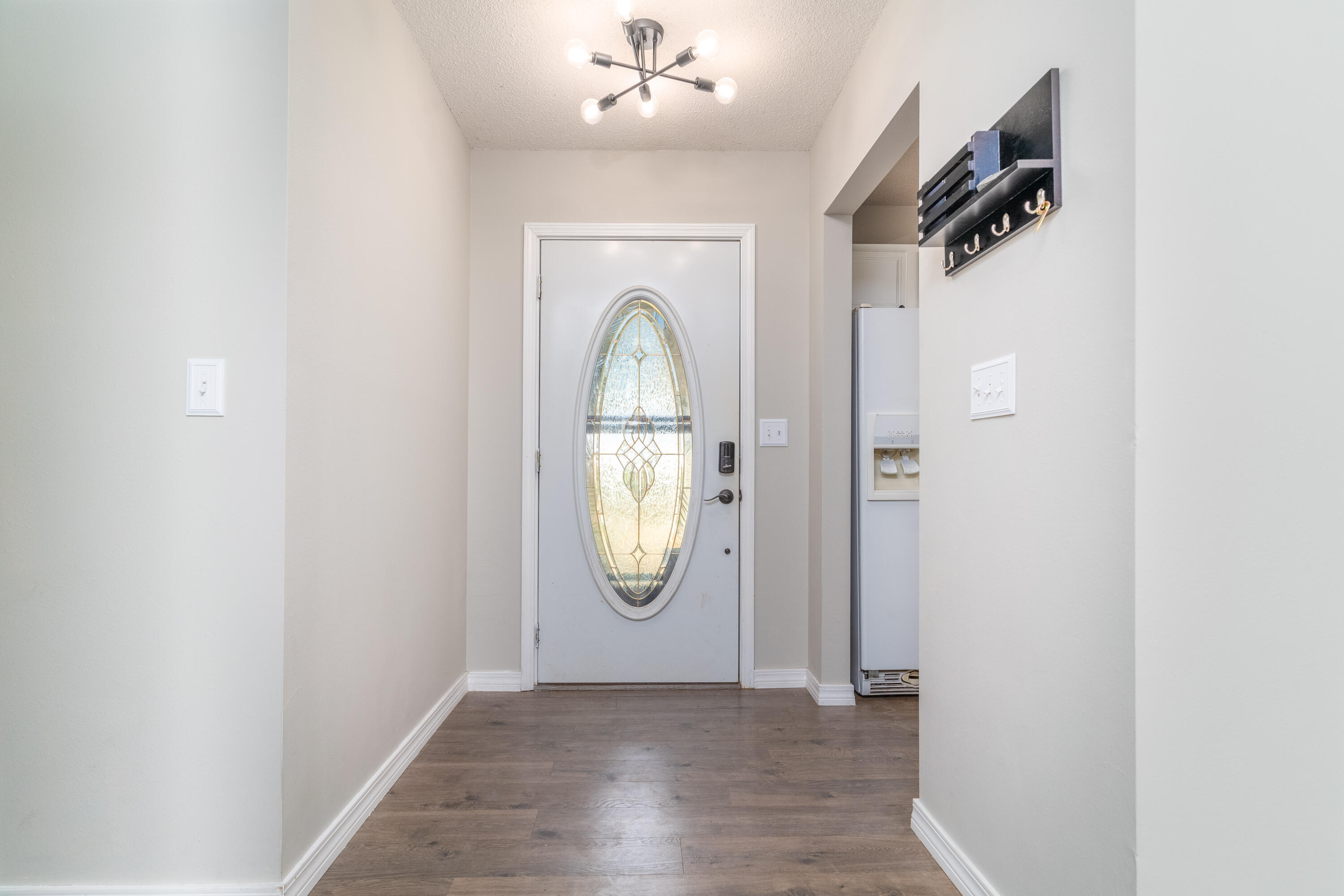 1530 Heritage Road Fort Walton Beach, FL 32547 - Photo 15 of 37 an empty room with windows and entryway
