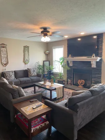 $2,150 | 1046 Christian James Court, Clarksville, TN 37043