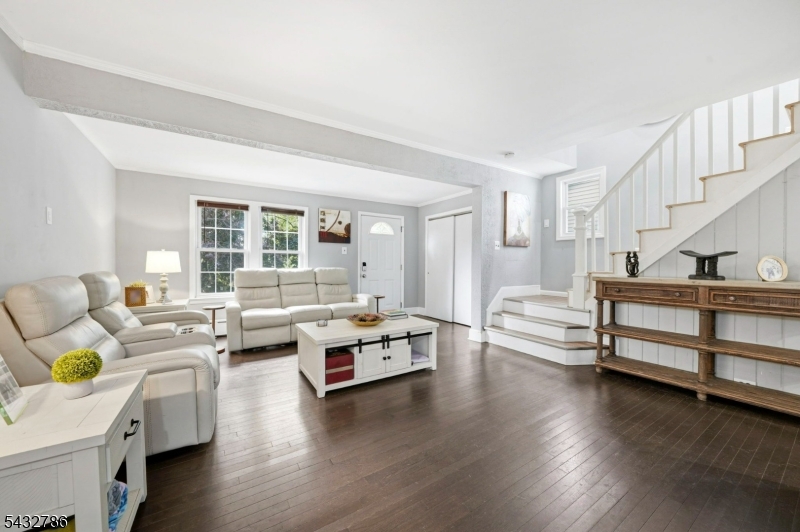 71 Spring Street Nutley, NJ 07110 - Photo 7 of 28