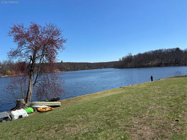 $509,000 | 92 Lake Ridge Cove, Mohegan Lake, NY 10547