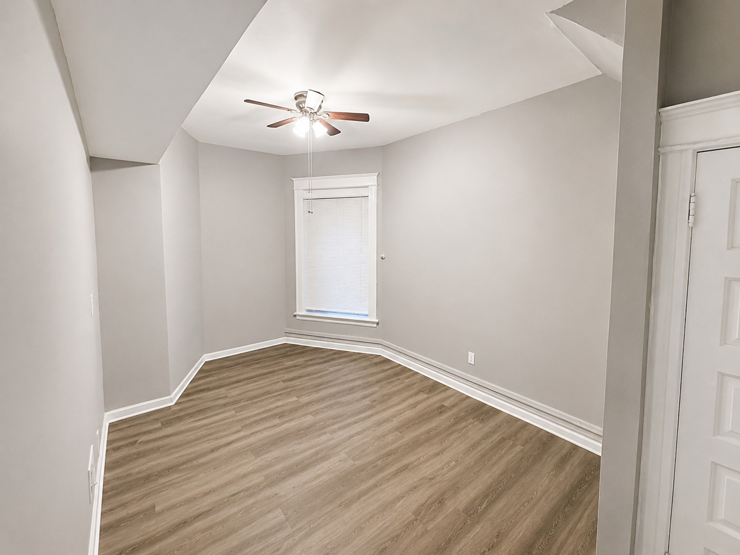 6426 South Ingleside Avenue, Unit 2 Chicago, IL 60637 - Photo 5 of 16
