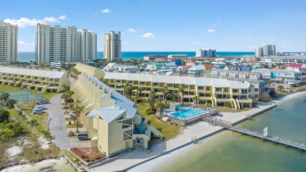 $749,000 | 8520 Gulf Boulevard, Unit UT29, Navarre, FL 32566