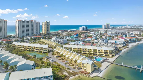 $749,000 | 8520 Gulf Boulevard, Unit UT29, Navarre, FL 32566
