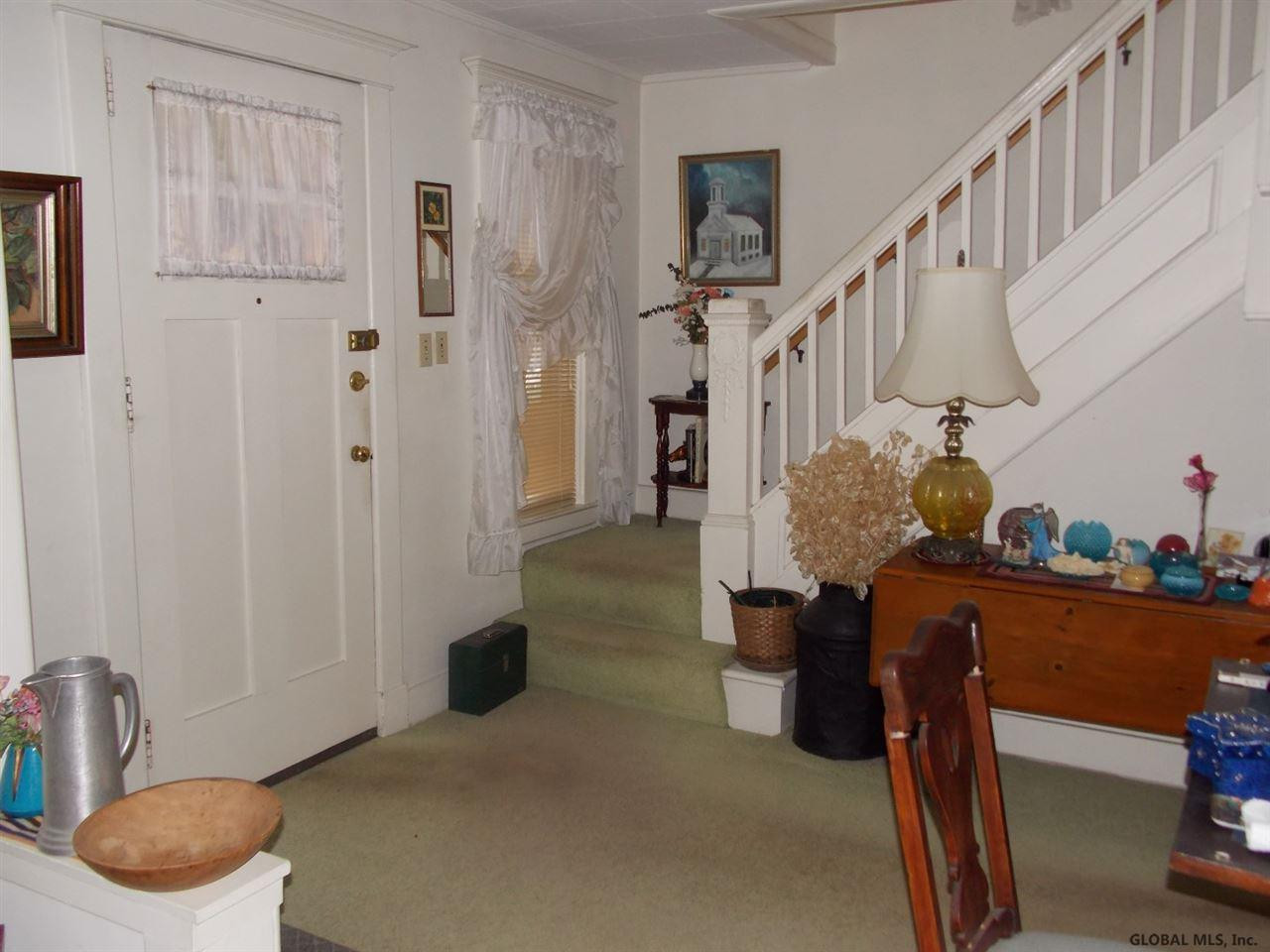 4 Yale Street Schenectady, NY 12304 - Photo 3 of 10 Photo 3