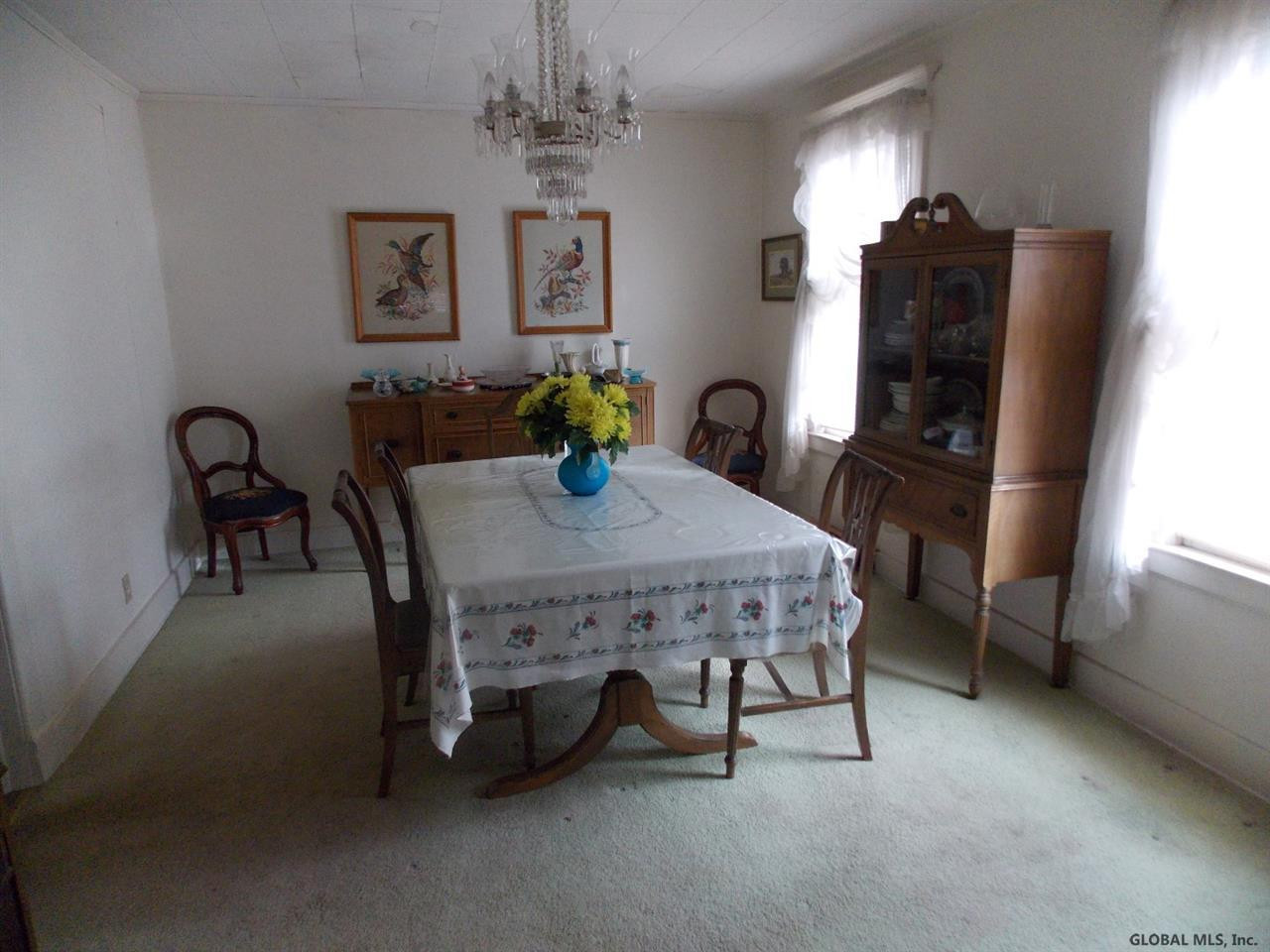 4 Yale Street Schenectady, NY 12304 - Photo 5 of 10 Photo 5