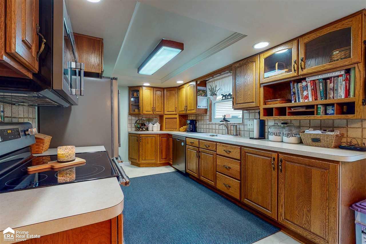 4080 Mt Morris Road Columbiaville, MI 48421 - Photo 14 of 61 50081541-13.JPG