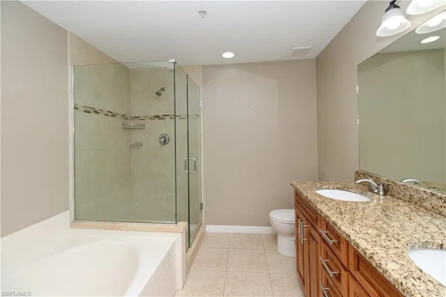 $2,295 | 354 Dover Place, Unit D101, Naples, FL 34104