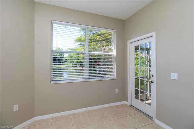$2,295 | 354 Dover Place, Unit D101, Naples, FL 34104