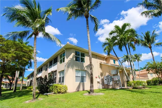 $2,295 | 354 Dover Place, Unit D101, Naples, FL 34104