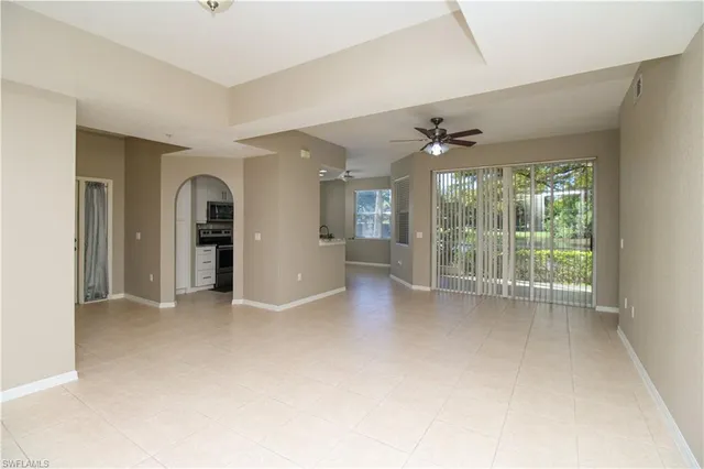 $2,295 | 354 Dover Place, Unit D101, Naples, FL 34104