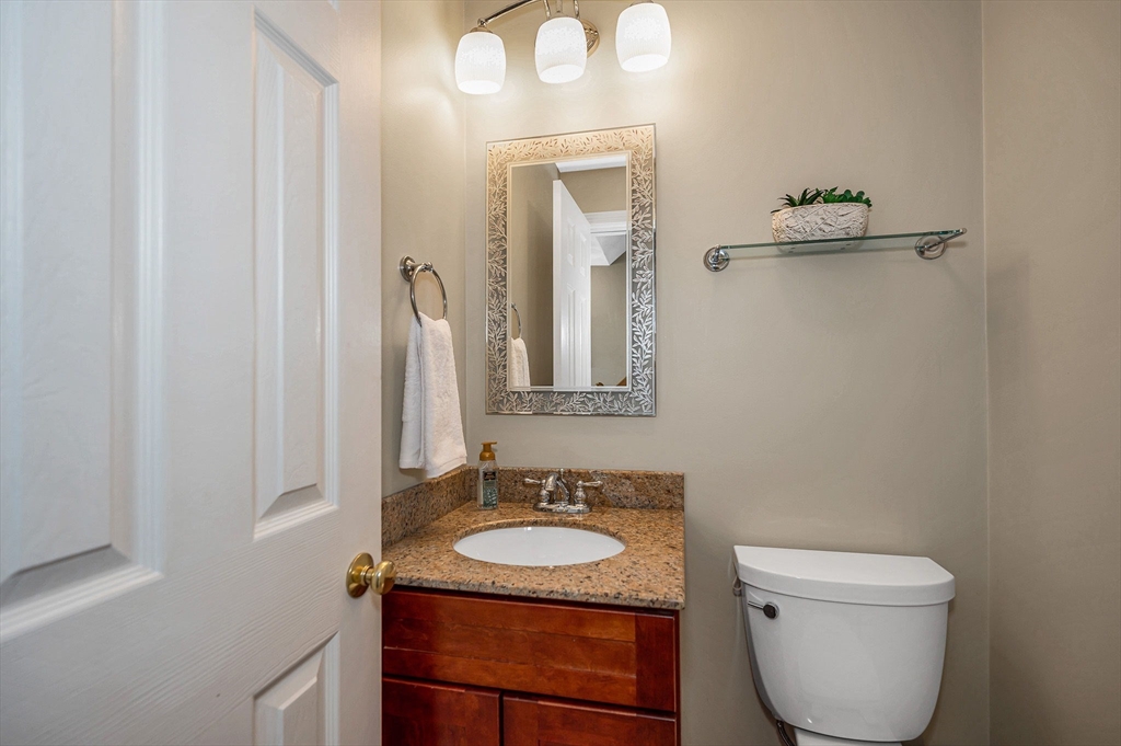 95 Abington Road, Unit 95 Danvers, MA 01923 - Photo 13 of 42