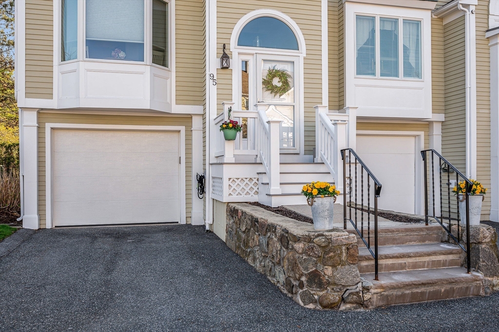 95 Abington Road, Unit 95 Danvers, MA 01923 - Photo 37 of 42